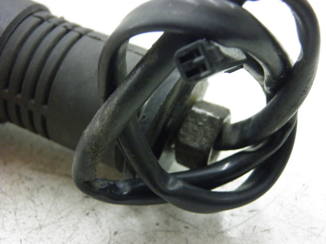 photo de FRECCIA POSTERIORE DESTRA SUZUKI GS GSE 500 (2001 - 2003)