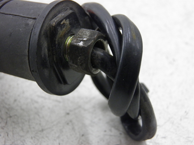 photo de FRECCIA POSTERIORE DESTRA SUZUKI GS GSE 500 (2001 - 2003)