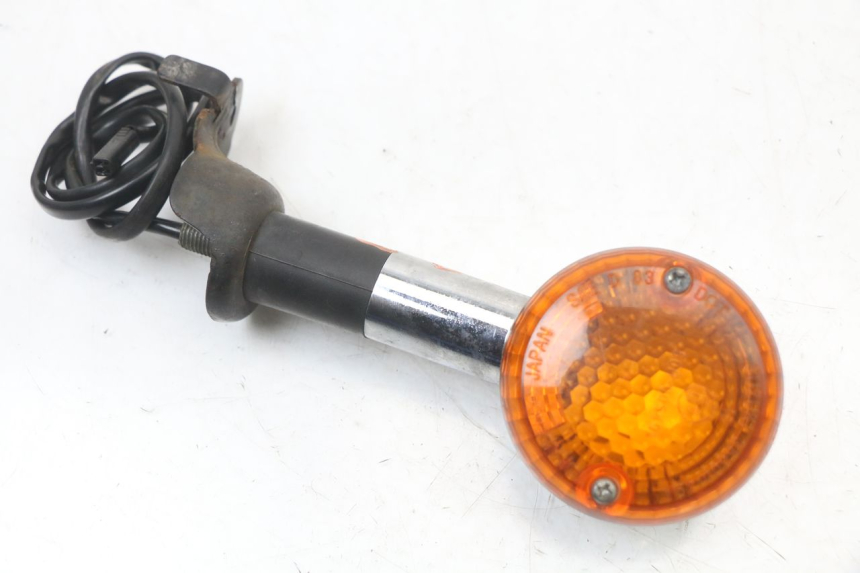 photo de FRECCE DESTRA POSTERIORE SUZUKI VL INTRUDER 125 (2004 - 2007)