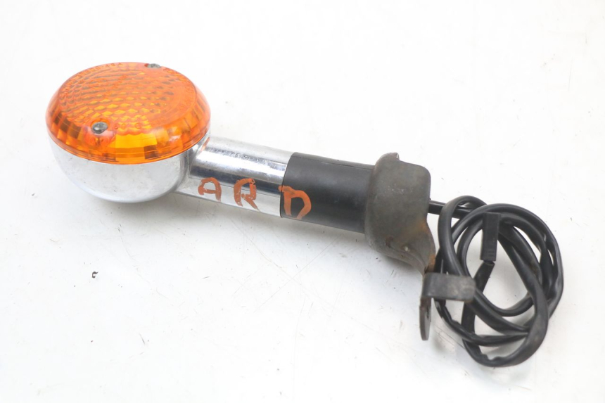 photo de FRECCE DESTRA POSTERIORE SUZUKI VL INTRUDER 125 (2004 - 2007)
