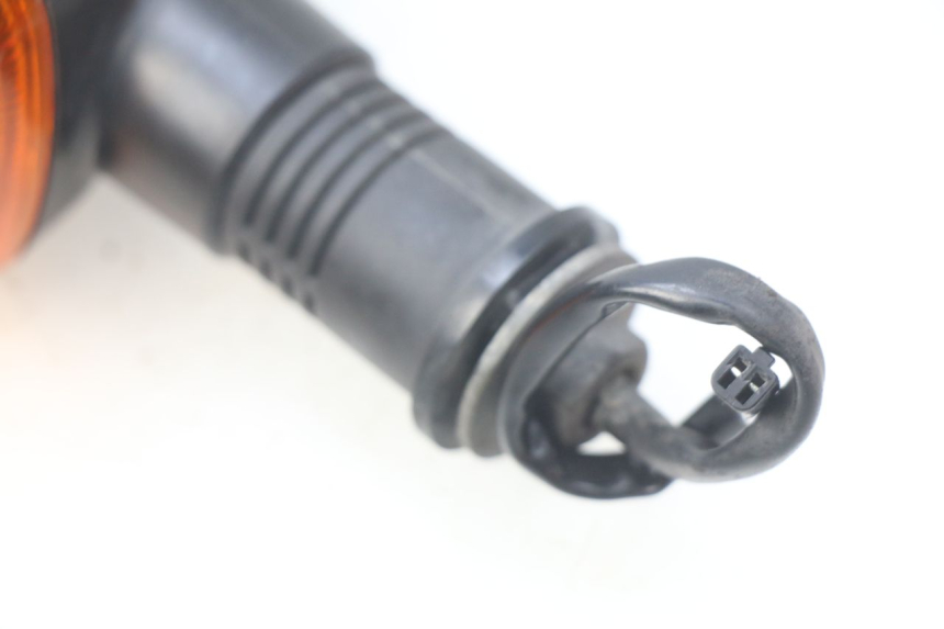 photo de FRECCE DESTRA POSTERIORE SUZUKI SV N 650 (1999 - 2002)