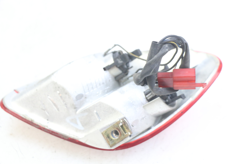photo de FANALE POSTERIORE DESTRO PIAGGIO X9 125 (2000 - 2003)