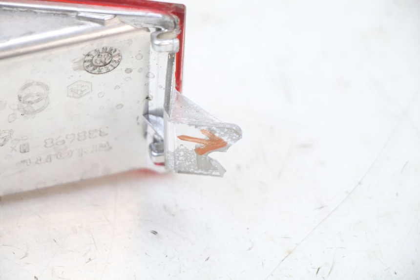 photo de CLIGNOTANTE POSTERIORE DESTRA PIAGGIO XEVO - X EVO 125 (2007 - 2017) - Ricambio usato controllato