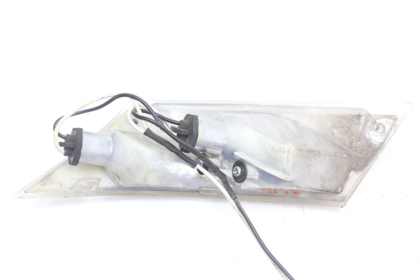 photo de FANALE POSTERIORE DESTRO PIAGGIO ZIP 2T 50 (2009 - 2019)