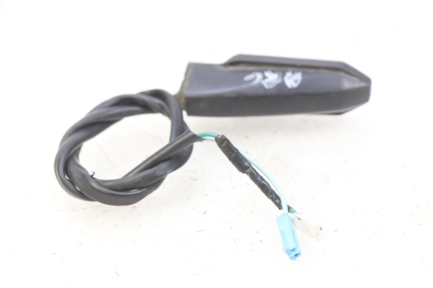 photo de CLIGNOTANTE POSTERIORE SINISTRA HONDA CB R 1000 (2018 - 2023)