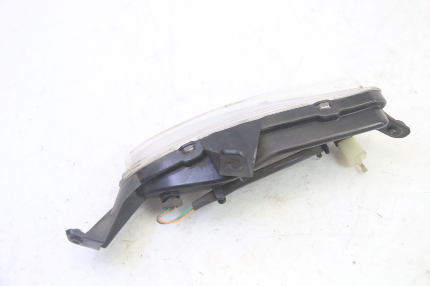 photo de FANALE POSTERIORE SINISTRO PEUGEOT DJANGO 4T 50 (2014 - 2019) - Primo piano tecnico