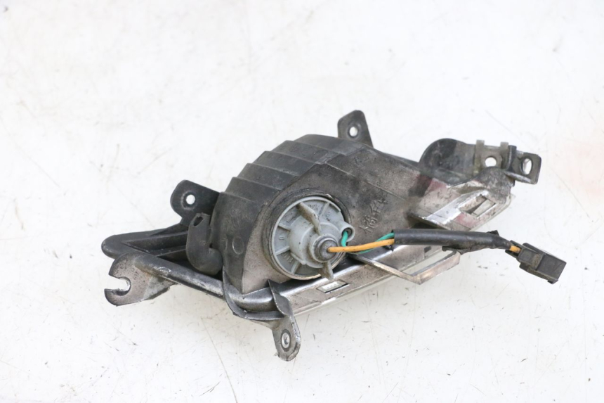 photo de CLIGNOTANTE POSTERIORE SINISTRA KYMCO LIKE 125 (2009 - 2016) - Primo piano tecnico