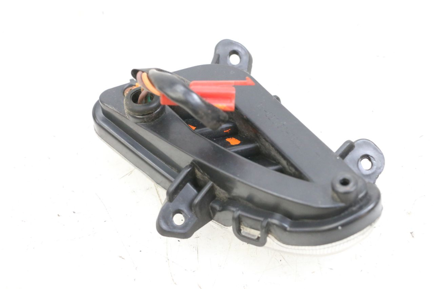 photo de FRECCE SINISTRO POSTERIORE JM MOTORS OLDIES GT 4T 50 (2018 - 2025) - Primo piano tecnico