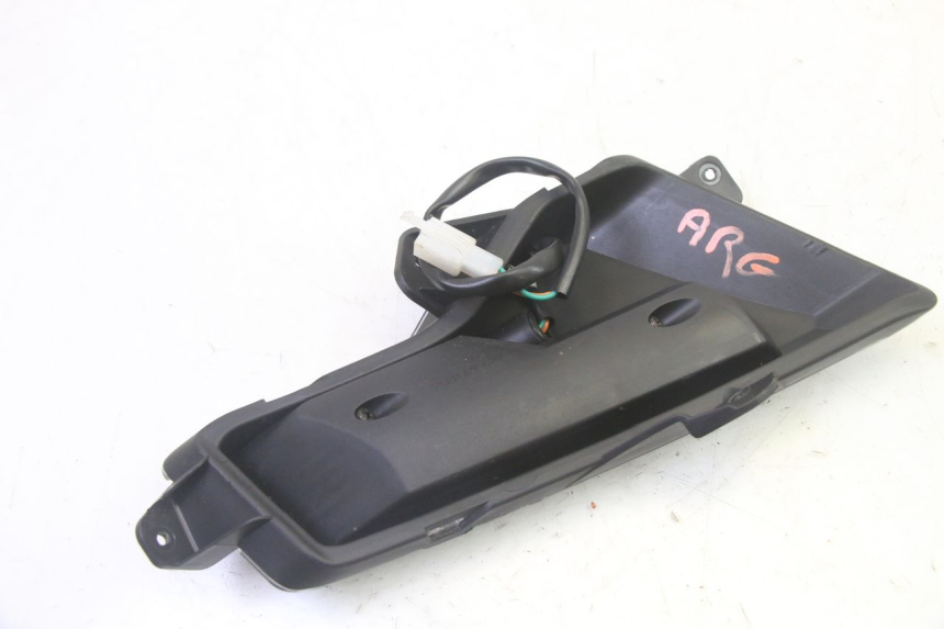 photo de FRECCE SINISTRO POSTERIORE EFUN PUSA 1 - Primo piano tecnico