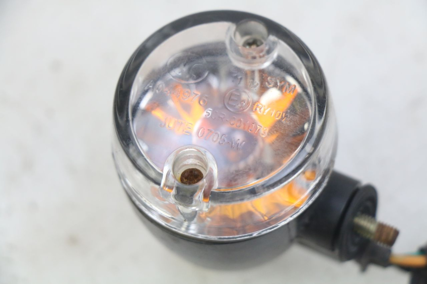 photo de CLIGNOTANTE POSTERIORE SINISTRA SYM X-PRO 4T 50 (2014 - 2021)