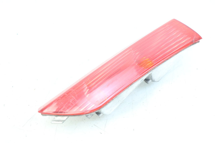photo de FANALE POSTERIORE SINISTRO PIAGGIO X8 125 (2004 - 2007)