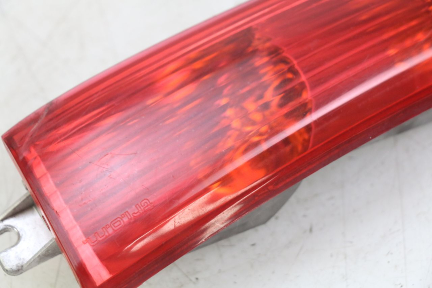 photo de FANALE POSTERIORE SINISTRO PIAGGIO X8 125 (2004 - 2007)