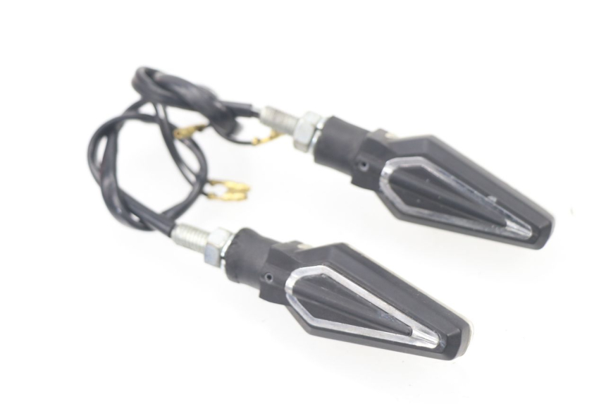 photo de FANALE POSTERIORE HONDA CBF 500 (2004 - 2007)