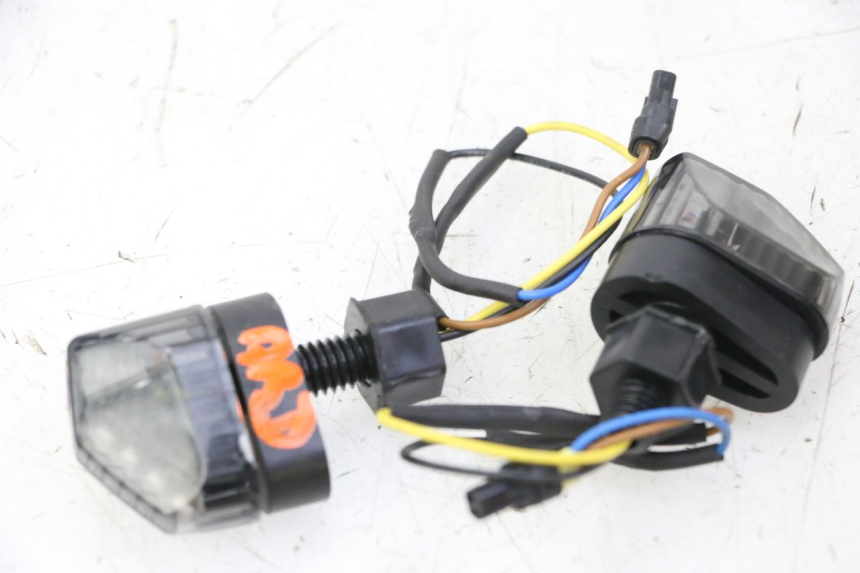 photo de FRECCE POSTERIORE PIAGGIO MP3 HPE 310 (2024 - 2025)