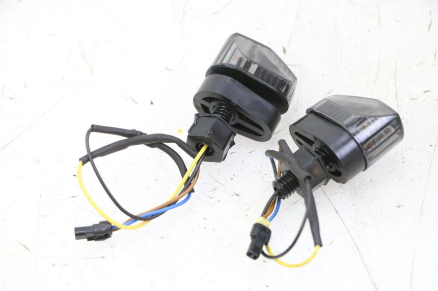 photo de FRECCE POSTERIORE PIAGGIO MP3 HPE 310 (2024 - 2025)