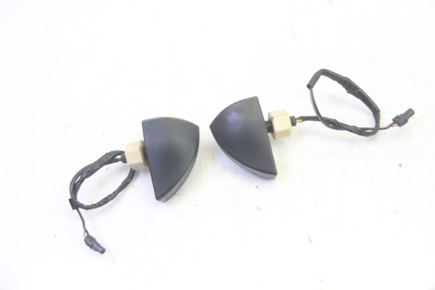 photo de FRECCE POSTERIORE PIAGGIO MP3 RL 250 (2007 - 2010) - Primo piano tecnico