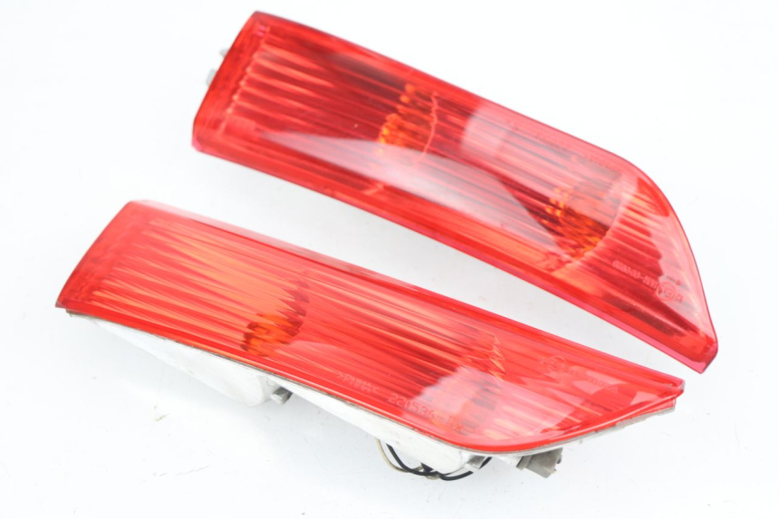 photo de FANALE POSTERIORE PIAGGIO X8 400 (2006 - 2007)