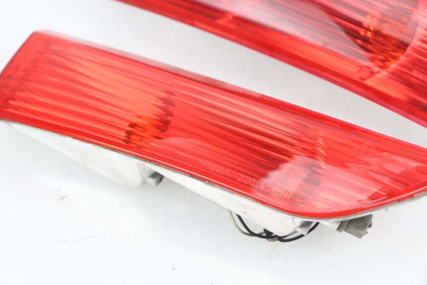 photo de FANALE POSTERIORE PIAGGIO X8 400 (2006 - 2007)