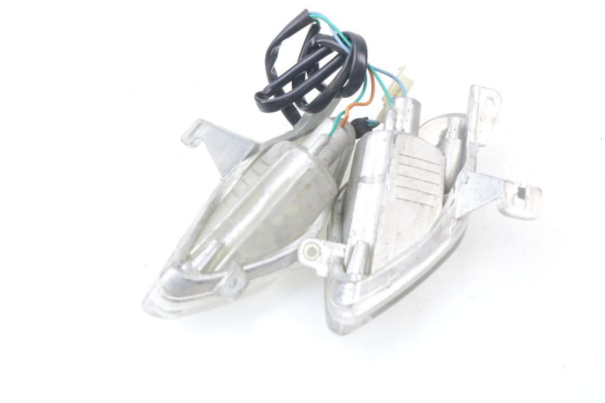 photo de FANALE POSTERIORE SYM FIDDLE 125 (2008 - 2010)