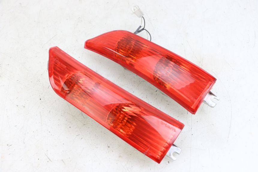 photo de FANALE POSTERIORE PIAGGIO XEVO - X EVO 125 (2007 - 2016)