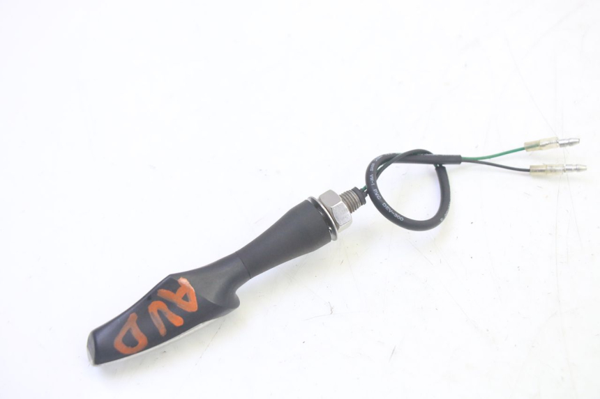 photo de FRECCE DESTRA ANTERIORE QUADRO 4 4D 350 (2015 - 2018)