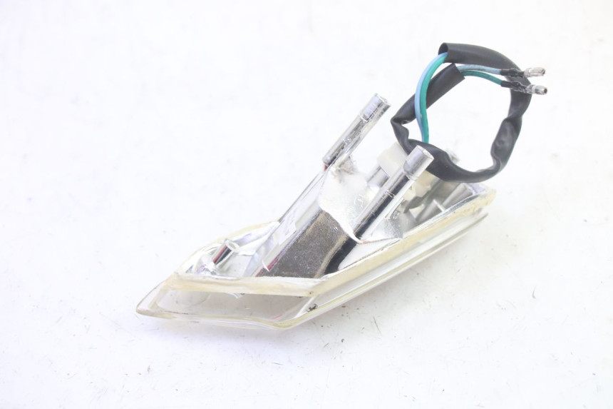 photo de CLIGNOTANTE ANTERIORE DESTRA KYMCO AGILITY 4T 50 (2018 - 2022) - Dettagli dei punti di fissaggio