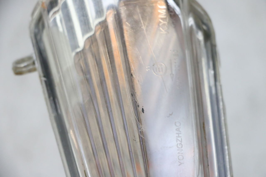 photo de FRECCE DESTRA ANTERIORE KYMCO AGILITY CITY 4T 50 (2008 - 2016) - Zoom sullo stato d'uso