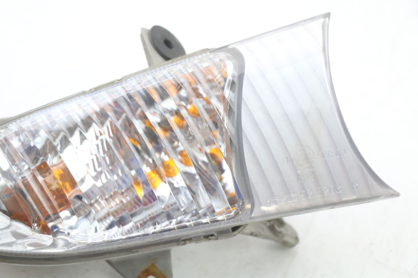 photo de FANALE ANTERIORE DESTRO SUZUKI BURGMAN 125 (2007 - 2014)