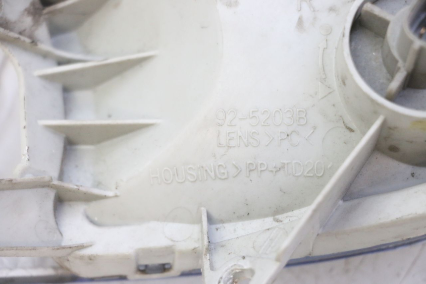 photo de FANALE ANTERIORE DESTRO SUZUKI BURGMAN 125 (2007 - 2014)