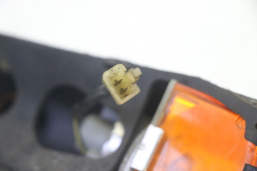 photo de FRECCE DESTRA ANTERIORE KAWASAKI GPZ RX 1000 (1986 - 1988) - Altra vista dell'articolo