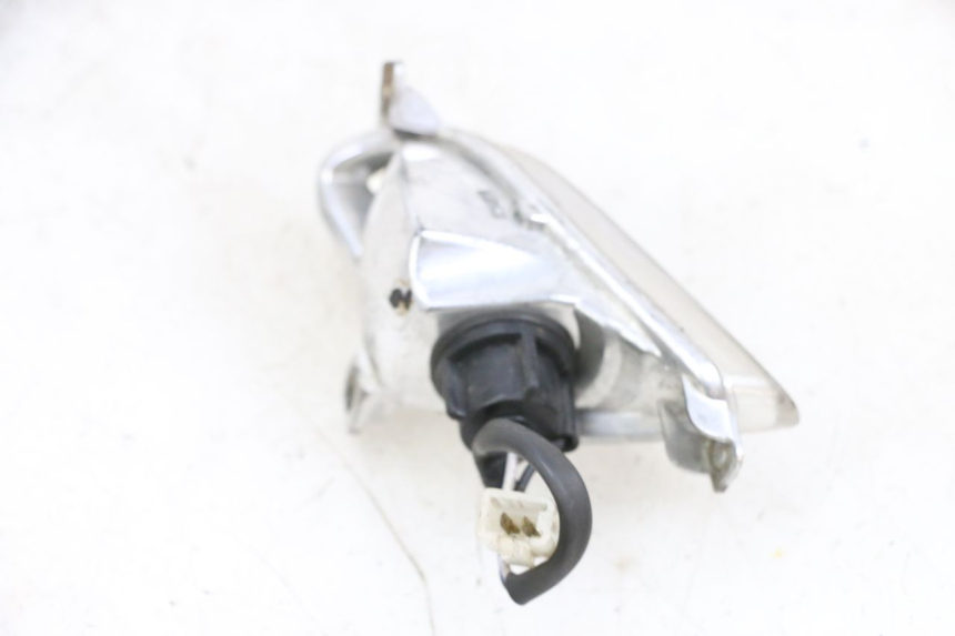 photo de FANALE ANTERIORE DESTRO PIAGGIO NEW TYPHOON 50 (2018 - 2021) - Zoom sullo stato d'uso