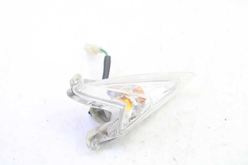 photo de FRECCE DESTRA ANTERIORE SYM ORBIT III 3 4T 50 (2021 - 2025) - Altra angolazione