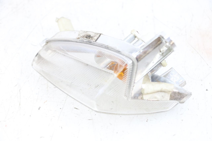 photo de CLIGNOTANTE ANTERIORE DESTRA SYM ORBIT III 3 4T 50 (2018 - 2021) - Marcature e riferimenti originali