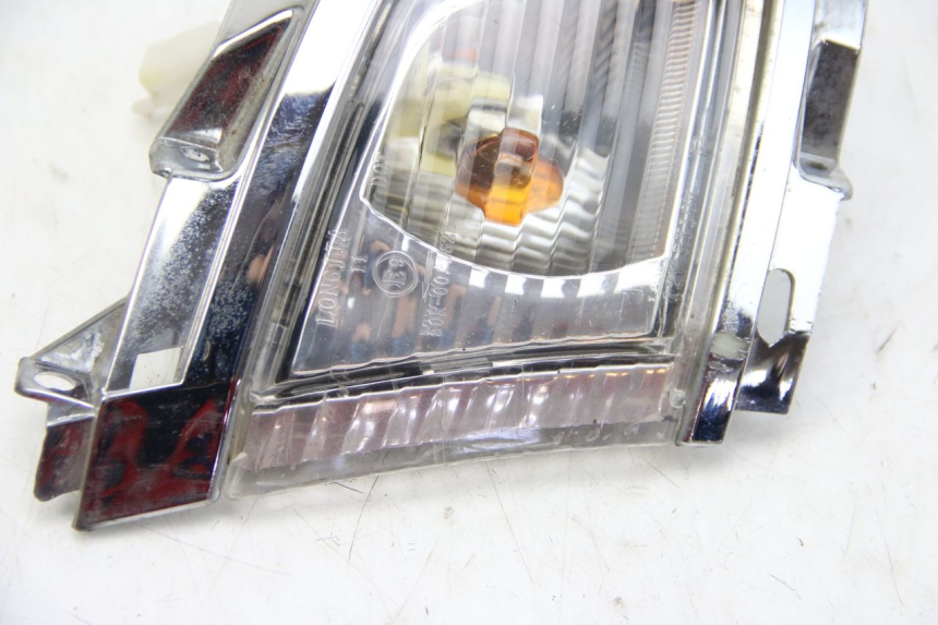 photo de FANALE ANTERIORE DESTRO TNT MOTOR OTTO 2T 50 (2012 - 2018)