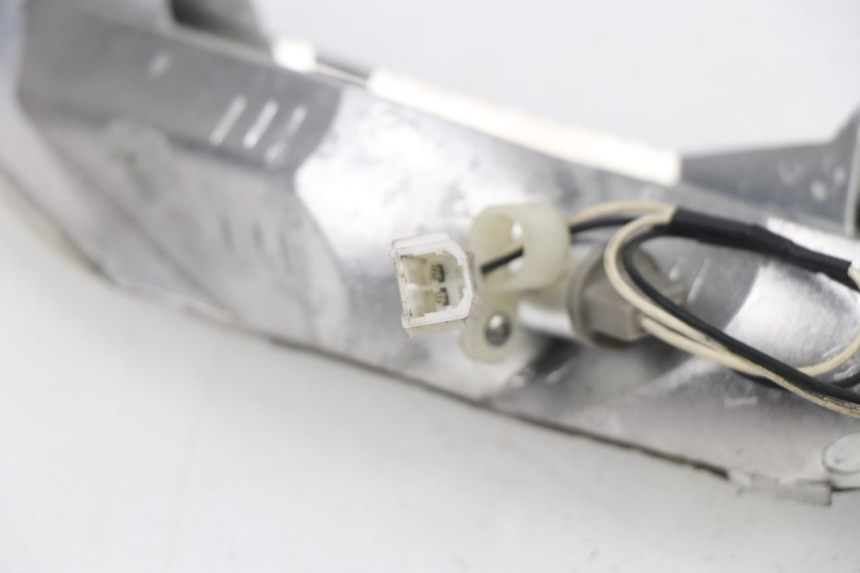 photo de FANALE ANTERIORE DESTRO PIAGGIO X8 400 (2006 - 2007)
