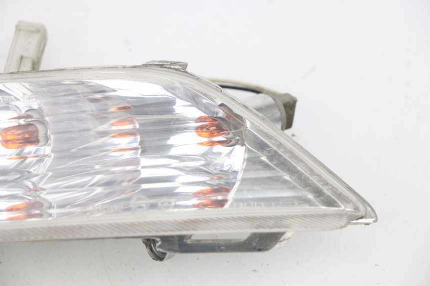 photo de FANALE ANTERIORE DESTRO PIAGGIO X8 400 (2006 - 2007)