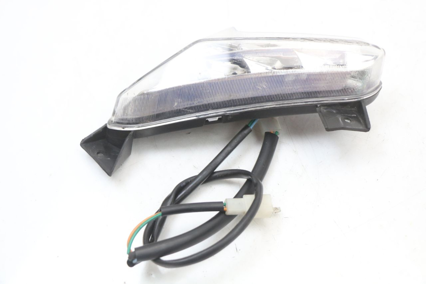 photo de FANALE ANTERIORE DESTRO EUROCKA R8 4T 50 (2013 - 2022)