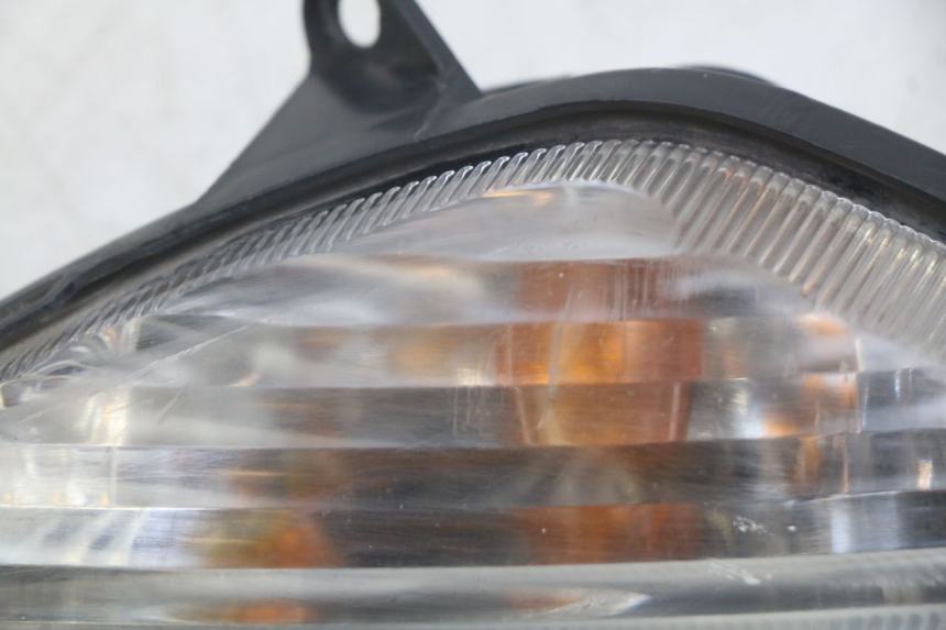 photo de FANALE ANTERIORE DESTRO SUZUKI SIXTEEN 125 (2008 - 2010)