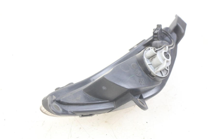 photo de FANALE ANTERIORE DESTRO SUZUKI SIXTEEN 125 (2008 - 2010)
