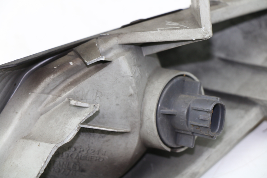 photo de FANALE ANTERIORE DESTRO SUZUKI AN BURGMAN 400 (1999 - 2005)