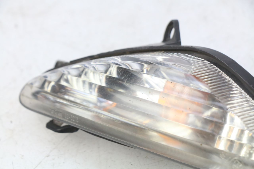 photo de FANALE ANTERIORE DESTRO SUZUKI SIXTEEN 125 (2008 - 2010)