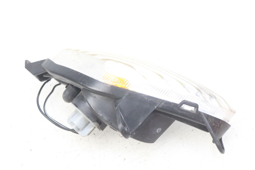 photo de FANALE ANTERIORE DESTRO SUZUKI SIXTEEN 125 (2008 - 2010)