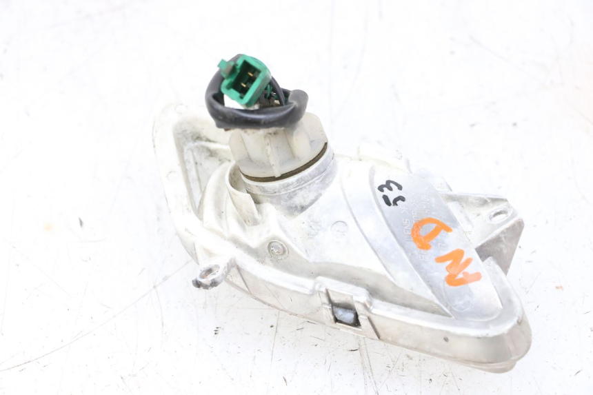photo de CLIGNOTANTE ANTERIORE DESTRA YAMAHA XMAX X-MAX 125 (2006 - 2009) - Primo piano tecnico