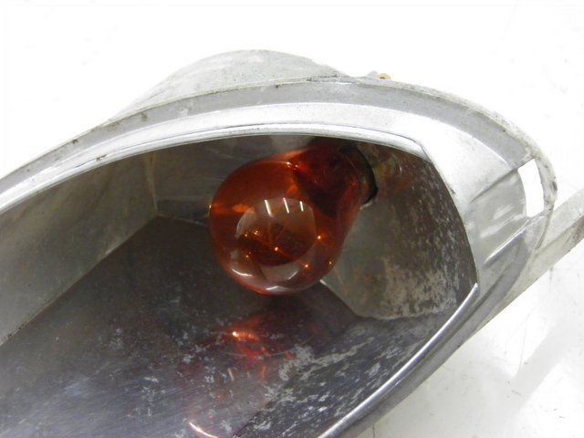 photo de FANALE ANTERIORE DESTRO YAMAHA YP MAJESTY 125 (2002 - 2006)