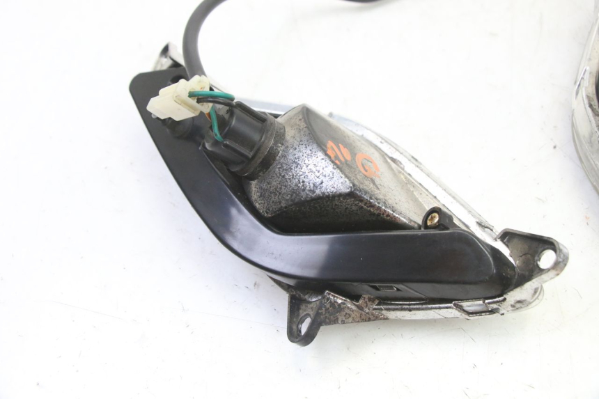 photo de FRECCE ANTERIORE SYM FIDDLE 3 III 50 (2014 - 2020)