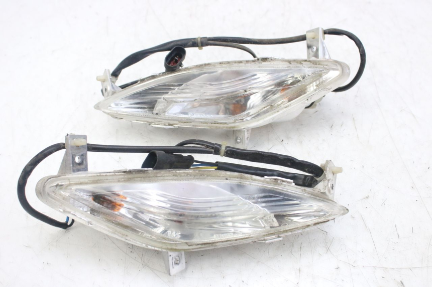 photo de FANALE ANTERIORE PIAGGIO FLY 4T 50 (2013 - 2017)