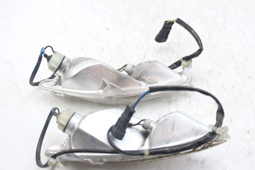 photo de FANALE ANTERIORE PIAGGIO FLY 4T 50 (2013 - 2017)