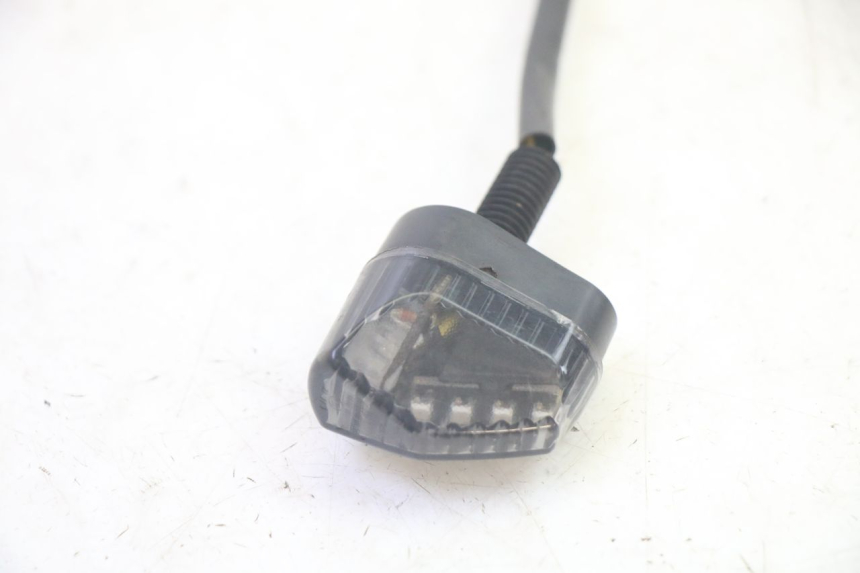 photo de FRECCE SINISTRO ANTERIORE PIAGGIO MP3 500 (2016 - 2018) - Primo piano tecnico