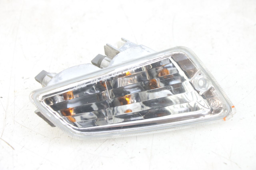 photo de CLIGNOTANTE ANTERIORE SINISTRA PIAGGIO VESPA GTS SUPER IE 125 (2009 - 2016)