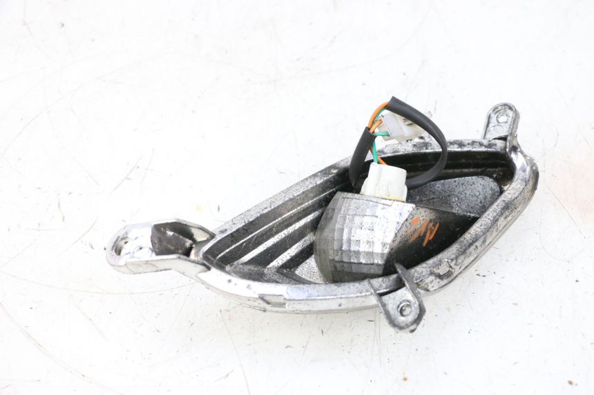 photo de FANALE ANTERIORE SINISTRO JM MOTORS SANTANA 50 (2014 - 2023) - Primo piano tecnico